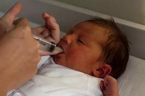 введение глюкозы новорожденному