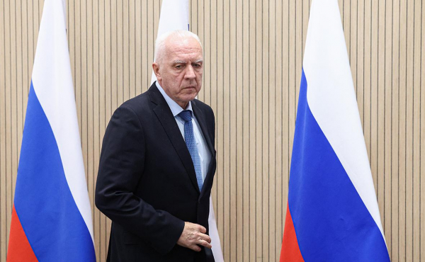 
                    Полпред президента стал кандидатом в генпрокуроры
                