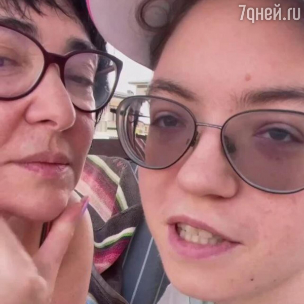 Лолита Милявская &mdash; про переезд дочери в Москву: &laquo;Это стресс, чужой город&raquo;