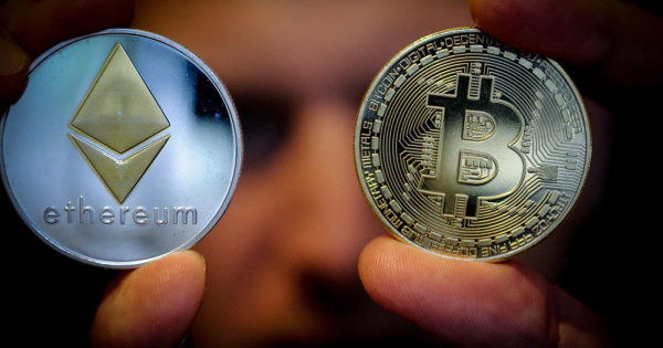 
                    Том Ли наивно верит в дружбу между биткоином и эфириумом                