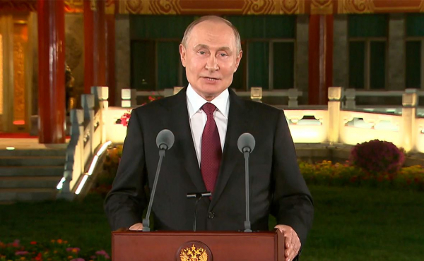 
                    Зеленский ответил на предложение Путина провести встречу в Москве
                