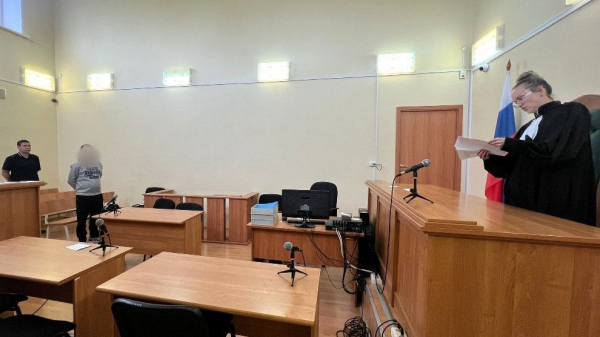 Суд отправил под арест нетрезвого &laquo;грибника&raquo;, справлявшего нужду в кустах