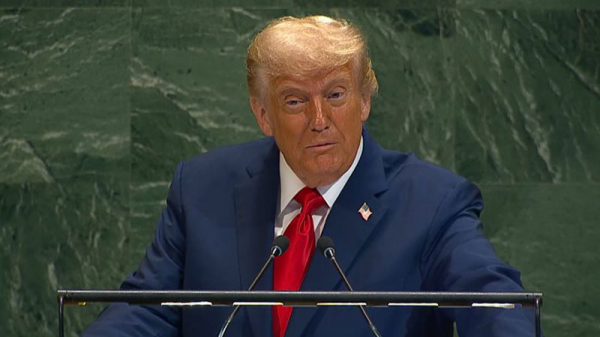 Трамп пригрозил России &laquo;мощными&raquo; пошлинами