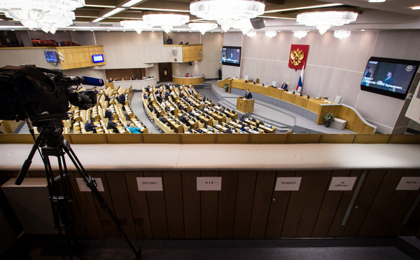 
                    Власти смягчат законопроект о лицензиях на торговлю табаком
                