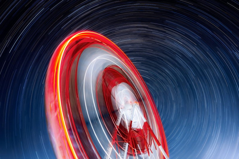 Солнечная бездна и огромная комета: 20 лучших фото с Astronomy Photographer of the Year&nbsp;2025