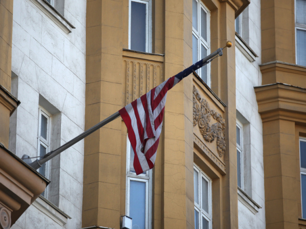 США разрешили жителям России получать визы только в двух столицах
