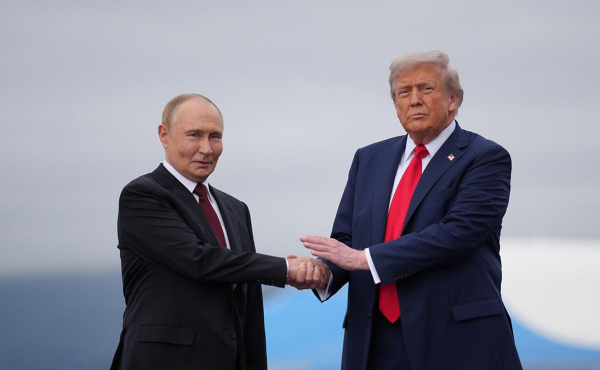
                    В ЕС отреагировали на планы Путина посетить Венгрию на фоне санкций
                