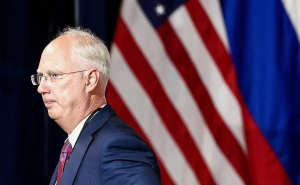 
                    Дмитриев потребовал извинений от The Washington Post за чужую цитату
                