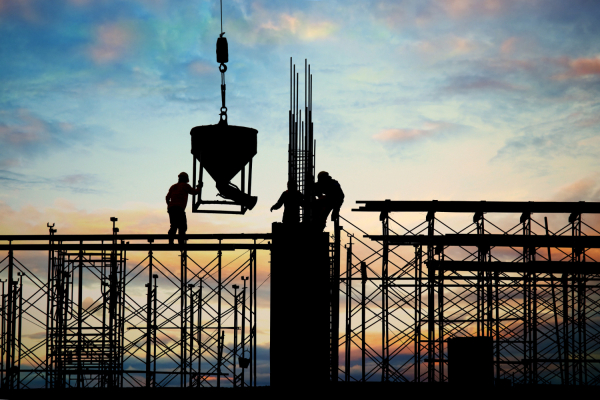 
                    Нетаньяху поручил принять решительные меры в секторе Газа после атак
                