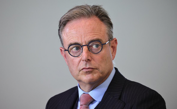 
                    FT узнала о растущем давлении ЕС на Бельгию из-за российских активов
                