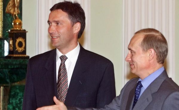 
                    Экс-генсек НАТО описал разговоры с Путиным и Лавровым
                