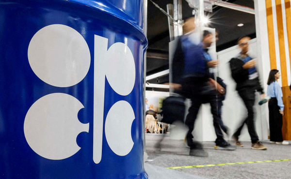 
                    Страны ОПЕК+ обновили графики компенсаций сверхдобычи нефти
                