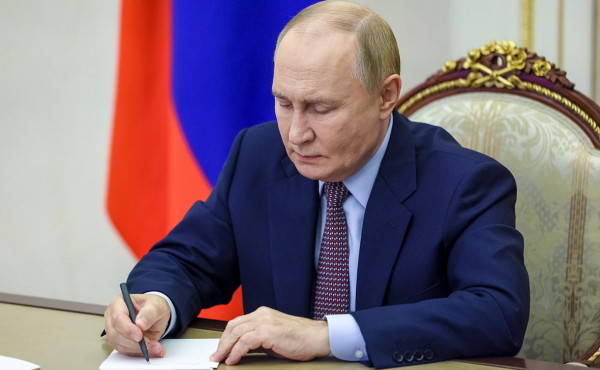 
                    Путин подписал закон о снижении порога для уплаты НДС малым бизнесом
                