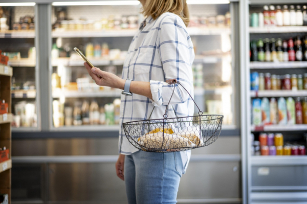 &laquo;Купер&raquo;: россияне стали чаще покупать отечественные продукты