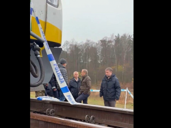 Польша ищет иностранных шпионов после взрыва на ж/д